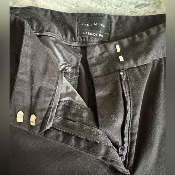 2/$10. Limited Cassidy Fit Shorts - Picture 4 of 5